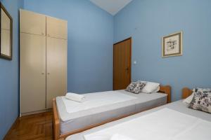 Apartments with parking space Novalja - Pag - 4128