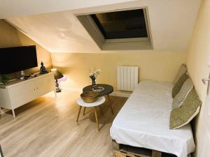 Appartements L'Airzenity ~ Chill ~ Proche Gare ~ WiFi : photos des chambres