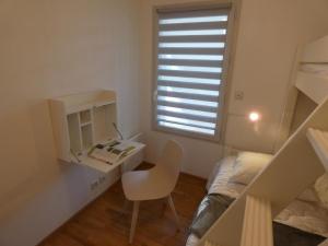 Maisons de vacances Maison 40m² avec piscine, WiFi et jardin prive – Ideale pour 4 personnes a Notre-Dame-de-Monts - FR-1-540-145 : photos des chambres