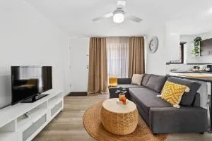 2 Bedroom Apartment between Brisbane & Gold Coast - Eagleby