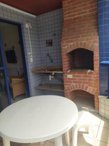 Apto 12-2 com churrasqueira - Beira mar - Sirlei Ubatuba