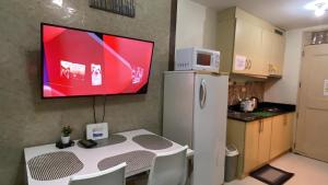 CHATEAU ELYSEE A16 Near Resto And Sm MallAirport