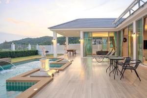 Prime Twilight 4-Bedroom Pool Villa with Mountains