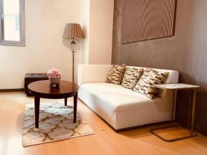 BGC Staycation 1-Bedroom Suite