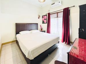 Lega Guest House Syariah near UISU Medan RedPartner