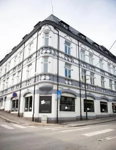 Henriks Hotell - Langangen