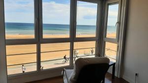 Bañeru 3 Vivienda en 1 línea de playa centro ciudad by Egona