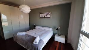 Bañeru 3 Vivienda en 1 línea de playa centro ciudad by Egona