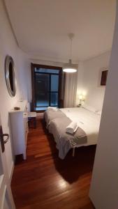 Bañeru 3 Vivienda en 1 línea de playa centro ciudad by Egona