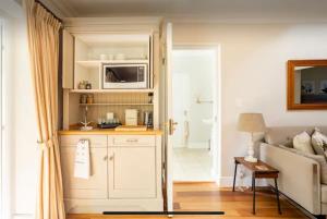 Guest suite - Leafy Constantia Guest House