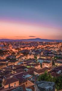 CitySea Fusion, Elegant Gem Minutes from the Beach