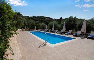 Serenity River Villa