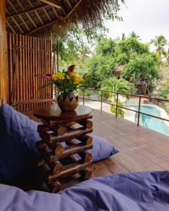 Phòng Giường Đôi Có Ban Công (Double Room with Balcony)