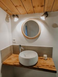 Appartements Maison de village dans le Luberon : Appartement avec Terrasse