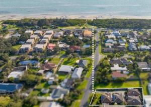 200m walk to Rye beach!