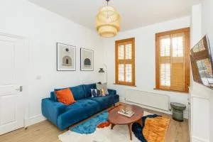 Spacious 4BR 3-Storey Townhouse in Lively Deptford - Deptford