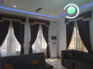 Select guest house Airport Road lugbe - Rubuchi