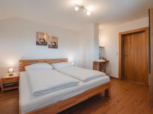 Apartment Hüttaler by Interhome