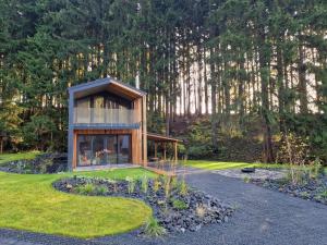 Chalet Luxe Timber Lodge & Pet Retreat by Interhome - Ubytování bez kategorie ve městě Mladé Buky