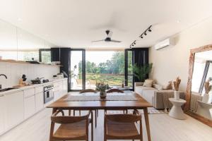 Canggu Serenity - Designer Home by The Rice Field