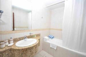 Your Cosy Dubai Marina Home