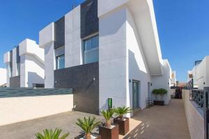 CH Villa Marabu Lagoon (Ciudad Quesada)