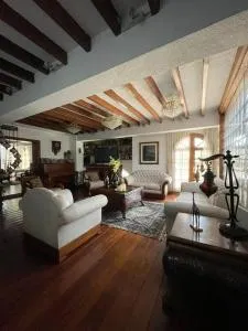 Casa hermosa, amplia y elegante - San Juan