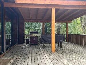 Espectacular y Amplia Casa en Reserva Huilo Huilo - 富伊港