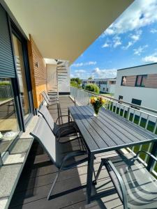 Hangar 19 Wohnung Weitblick 1-3