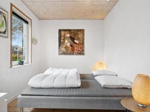 Holiday Home Bertold - 100m from the sea in NE Jutland by Interhome