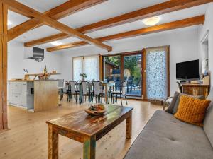 Holiday Home Pod Liščím Kopcem 6-4 by Interhome