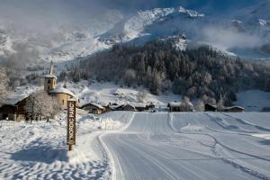 Appartements Chalet Alpin Luxe, Jacuzzi, Vue : photos des chambres