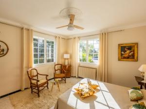 Maisons de vacances Holiday Home Le Clos Saint Emilie - Tennis & piscine by Interhome : photos des chambres