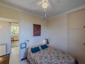 Maisons de vacances Holiday Home Le Clos Saint Emilie - Tennis & piscine by Interhome : photos des chambres