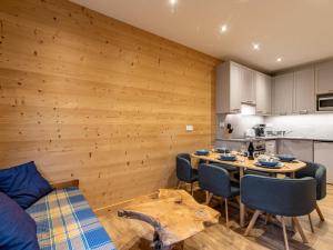 Apartment Le Hameau du Borsat - Val Claret-14 by Interhome