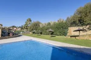 Spikes - 普韦布洛·纽沃·德·加德