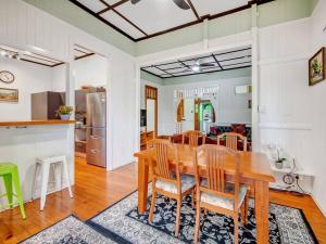 Historic Character-filled Jade Cottage