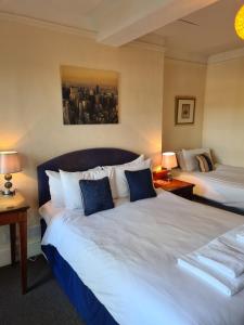 The Hillmorton Manor Hotel
