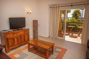 3-bedroom ground floor Apartment with Communal Pool in the heart of Alvor AT07