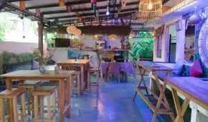 Hostel Tharu, Surf Camp & Restaurant - Talpe