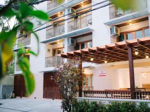 Rendezvous Classic House