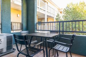 Sunnyvale 1br w pool ac wd near highways SFO-1135