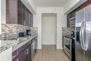 Coral Gables 2br w wd pool gym near shops MIA-83