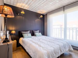 Villa by the Sea with Jacuzzi