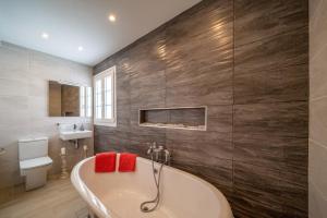 Villa Leona Carmen by Villa Plus