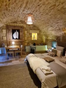 B&B / Chambres d'hotes Le Clos de la Tour : photos des chambres