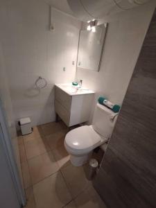 superbe appartement proche du port et de la plage.