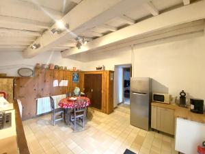 Maison de campagne à Camps-sur-lAgly avec vue sur lac