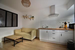 Appartements Appartement cosy a 50 m de la plage et du port : Appartement 1 Chambre