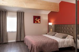 Hotels Brit Hotel Confort Foix : photos des chambres